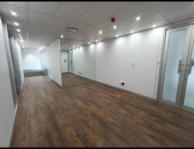 BUSINESS PROPERTY TO RENT IN WELTEVREDEN PARK