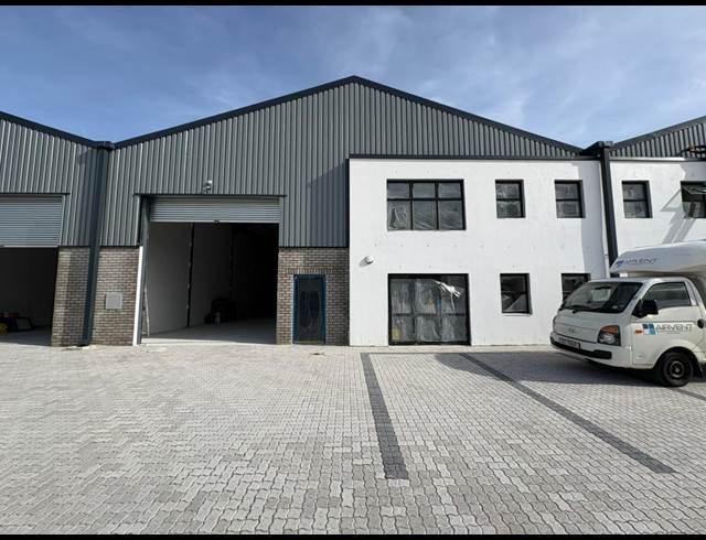 429M² WAREHOUSE TO LET IN FIRGROVE