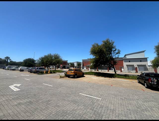 175M² OFFICE TO LET IN BRACKENFELL SOUTH