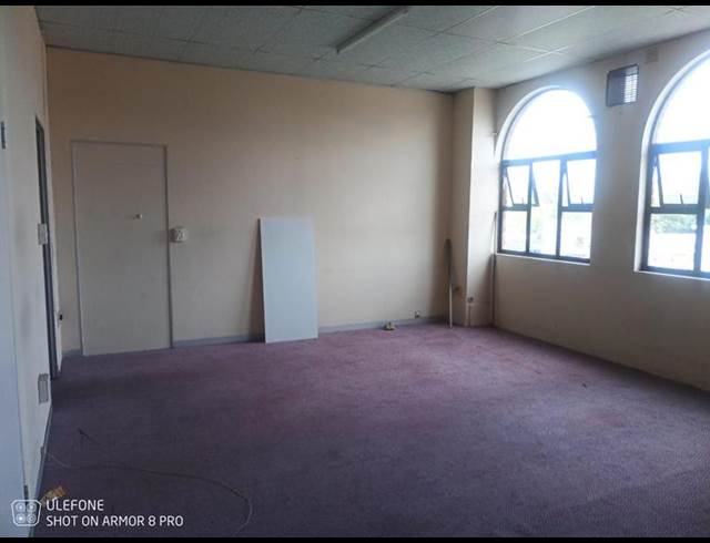 BUSINESS PROPERTY TO RENT IN BOKSBURG