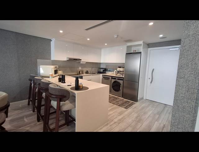 2 BEDROOM APARTMENT TO LET IN UMHLANGA CENTRAL
