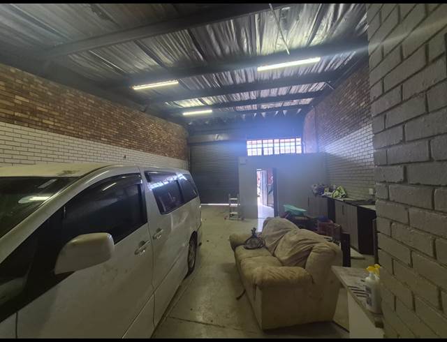 140M² WAREHOUSE TO LET IN ALRODE SOUTH