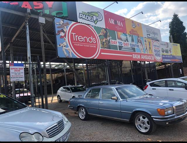 395M² SHOWROOM TO LET IN LAUDIUM