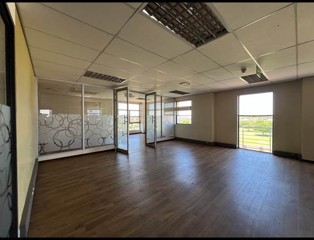 432.40M² OFFICE TO LET IN HIGHVELD