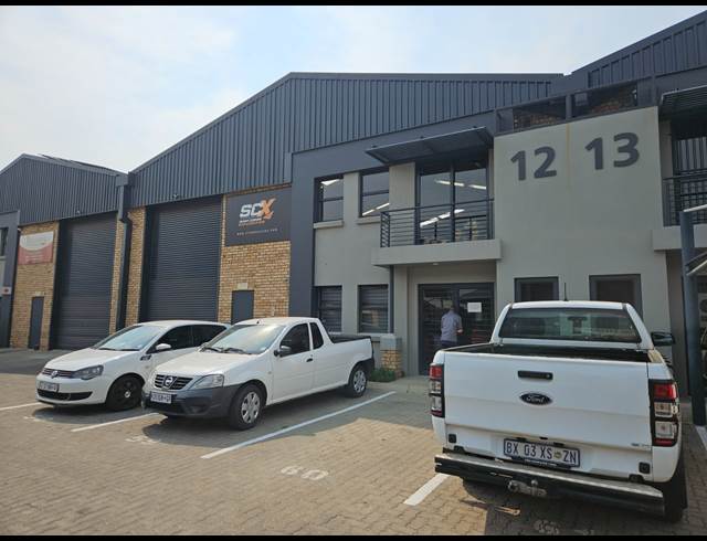 343M² WAREHOUSE TO LET IN BARTLETT
