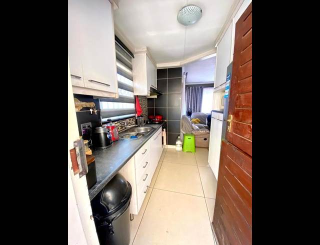 2 BEDROOM PROPERTY TO RENT IN PROTEA GLEN