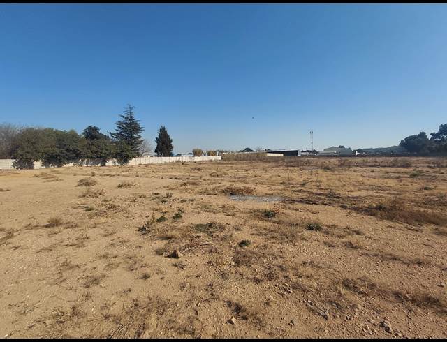 20,000M² INDUSTRIAL YARD TO LET IN POMONA