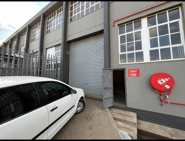 271M² WAREHOUSE TO LET IN NEW ERA