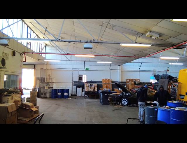 2,785M² WAREHOUSE TO LET IN PAROW INDUSTRIAL