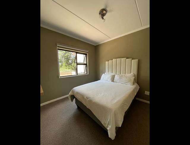 1 bed property to rent in SUNNINGHILL