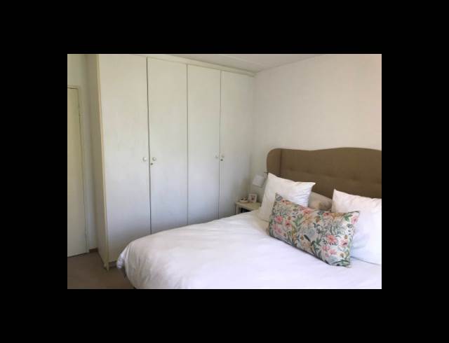 2 bed property to rent in GREENSIDE