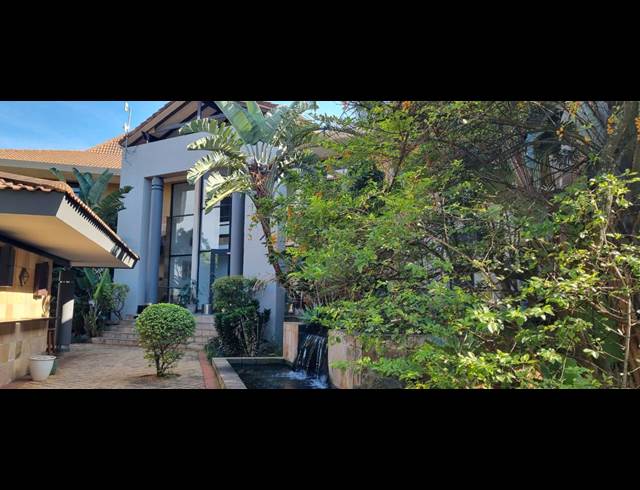 433M² OFFICE TO LET IN LA LUCIA