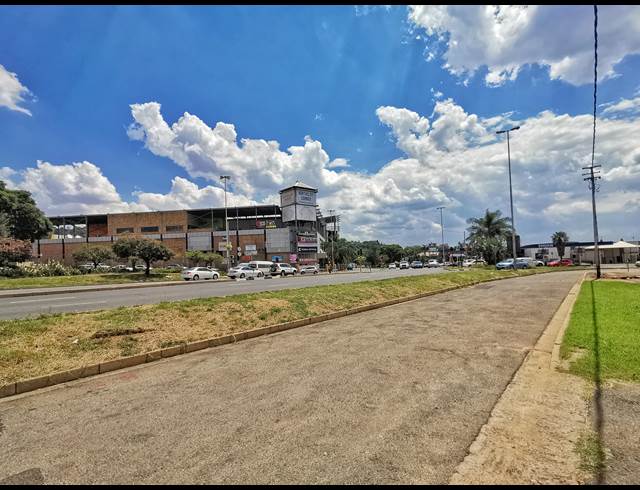 350M² OFFICE TO LET IN FRANKLIN ROOSEVELT PARK