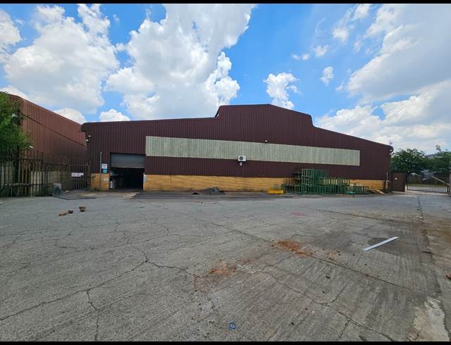 1,850M² FACTORY TO LET IN WADEVILLE