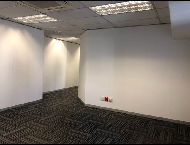 528M² OFFICE TO LET IN ROSEBANK