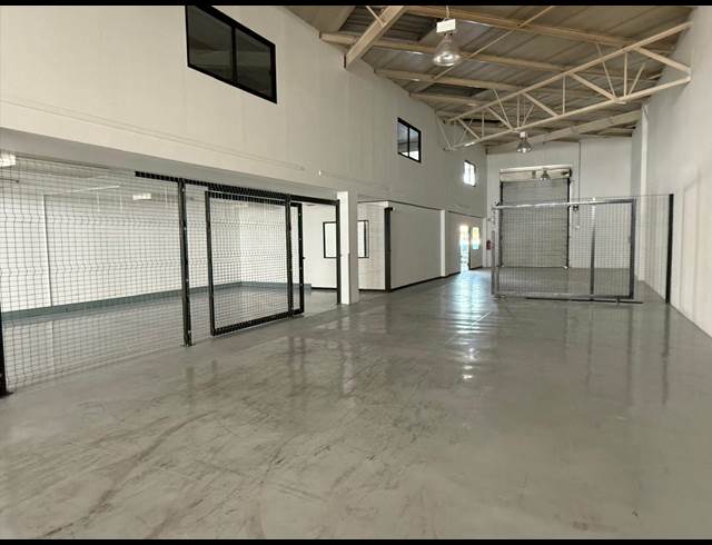613M² WAREHOUSE TO LET IN HALFWAY HOUSE