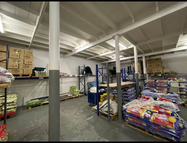 395M² WAREHOUSE TO LET IN PAROW EAST