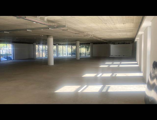 600M² OFFICE TO LET IN MELROSE ESTATE