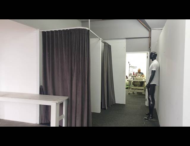800M² SHOWROOM TO LET IN WOODSTOCK
