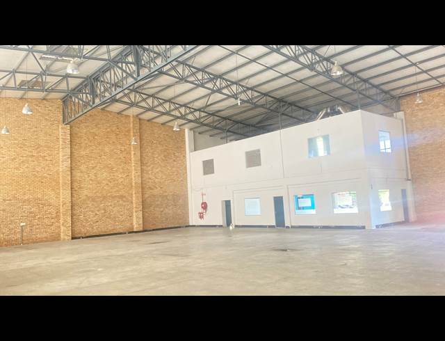 880M² RETAIL TO LET IN NORTH RIDING