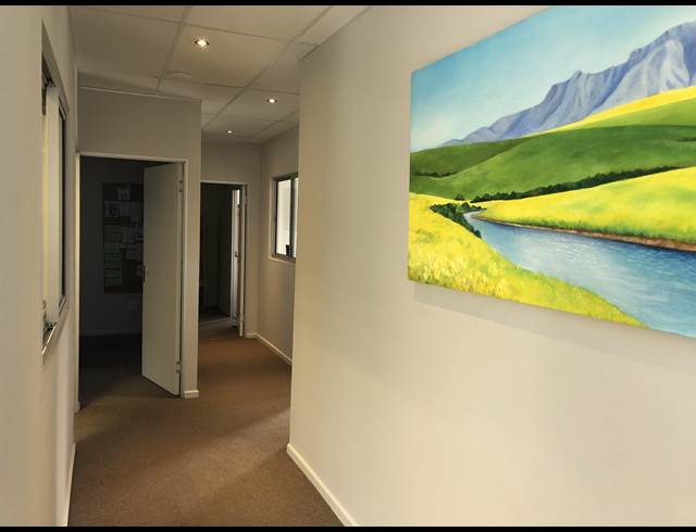 162M² OFFICE TO LET IN WESTLAKE