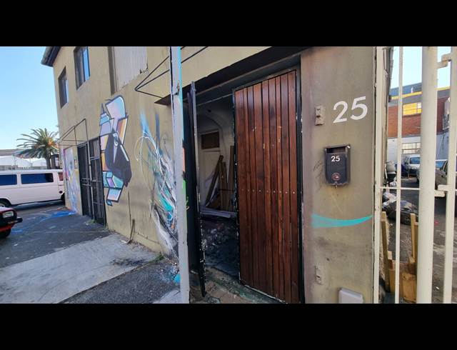 250M² MINI FACTORY TO LET IN SALT RIVER