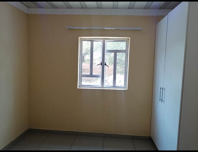 1 bed property to rent in WINCHESTER HILLS