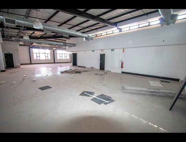 377M² RETAIL TO LET IN NORTH RIDING