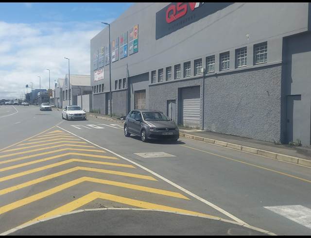 1,200M² WAREHOUSE RENTED IN ARCADIA