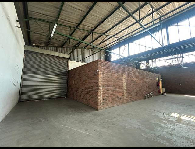 487M² WAREHOUSE TO LET IN LONGDALE