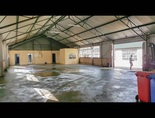 Factory property to rent in FACTORIA