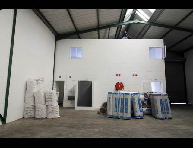 330M² WAREHOUSE TO LET IN KILLARNEY GARDENS
