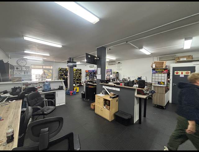 93M² RETAIL TO LET IN AUDAS ESTATE