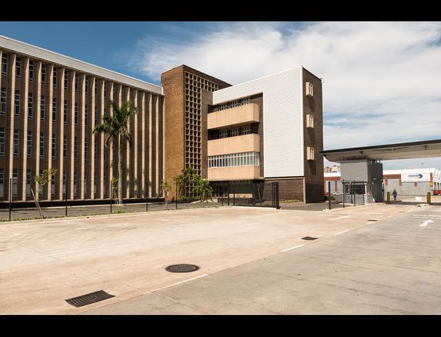 131M² OFFICE TO LET IN UMBILO