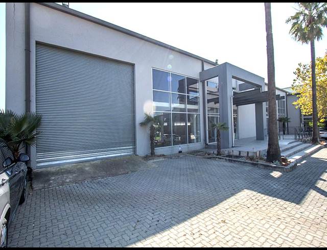 1,300M² WAREHOUSE TO LET IN KYA SANDS