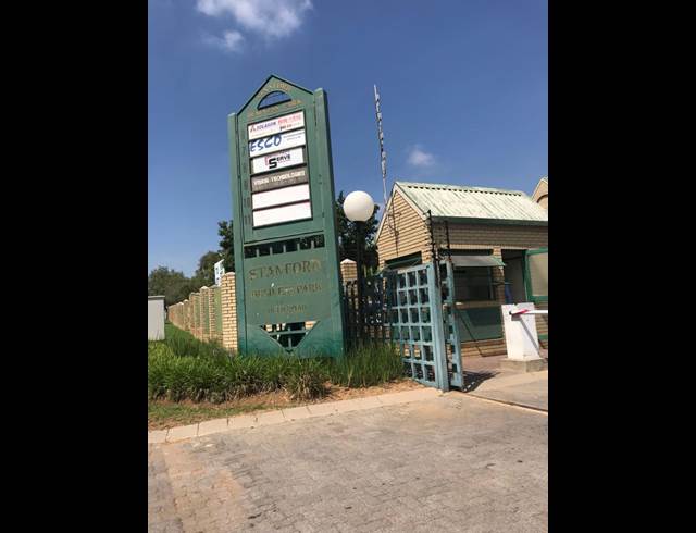 1,715M² WAREHOUSE TO LET IN RANDJESPARK