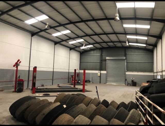 580M² WAREHOUSE TO LET IN BELLVILLE SOUTH