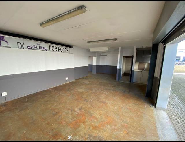 153M² OFFICE TO LET IN MALL INTERCHANGE