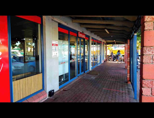 393M² RETAIL TO LET IN EPPING INDUSTRIAL