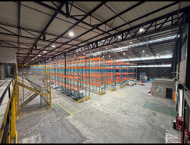 7,988M² WAREHOUSE TO LET IN RANDJESPARK