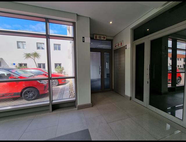 98M² OFFICE TO LET IN CENTURY CITY
