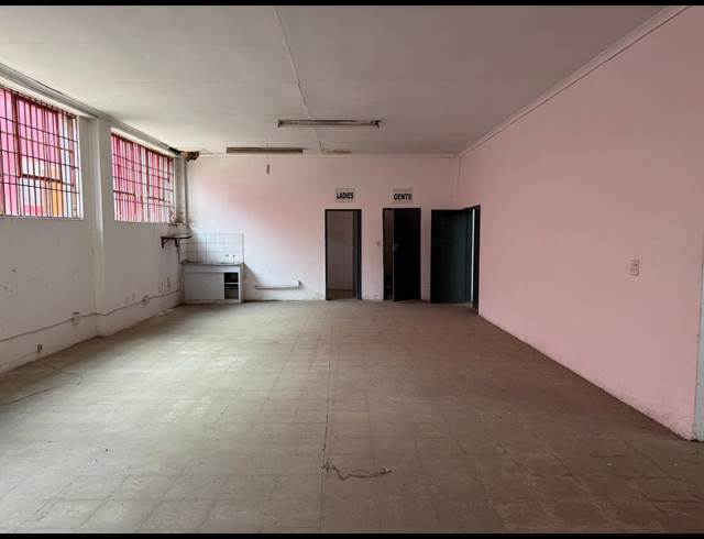 1,125M² WAREHOUSE TO LET IN STEELEDALE