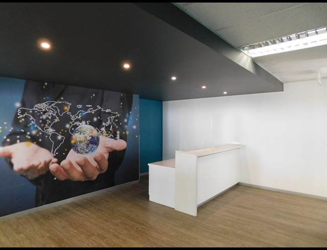191M² OFFICE TO LET IN HYDE PARK