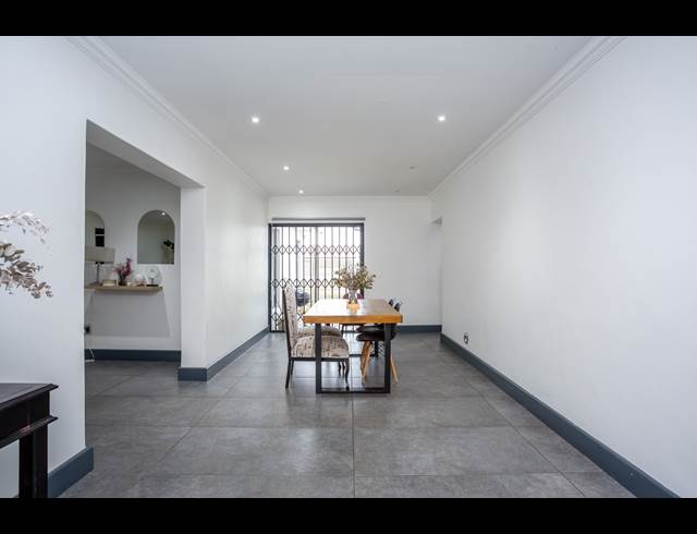 5 BEDROOM FREEHOLD RENTED IN WETTON