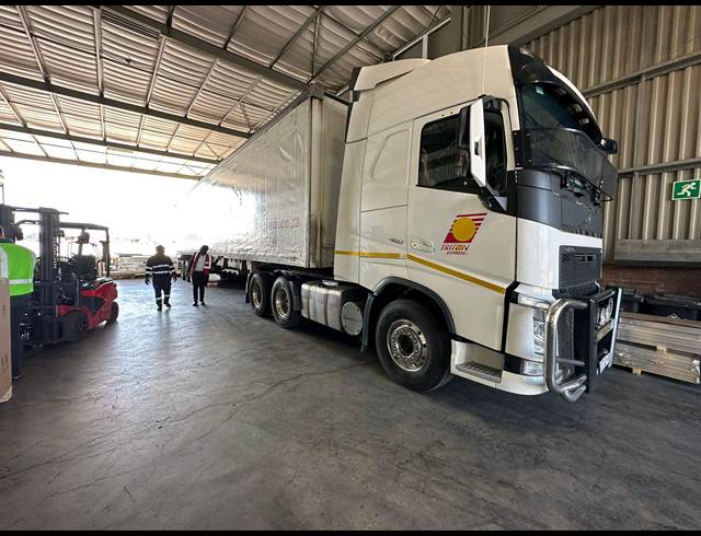1,796M² WAREHOUSE TO LET IN STRIJDOMPARK