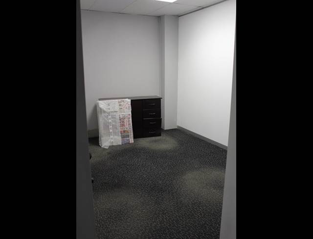 541M² BUILDING TO LET IN RIVERHORSE VALLEY