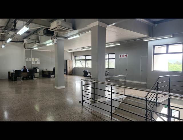 183M² OFFICE TO LET IN UMHLANGA RIDGE