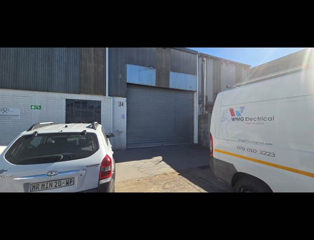 230M² WAREHOUSE TO LET IN DAL JOSAFAT