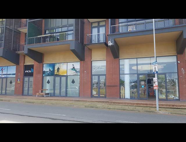 300M² SHOWROOM TO LET IN POINT WATERFRONT