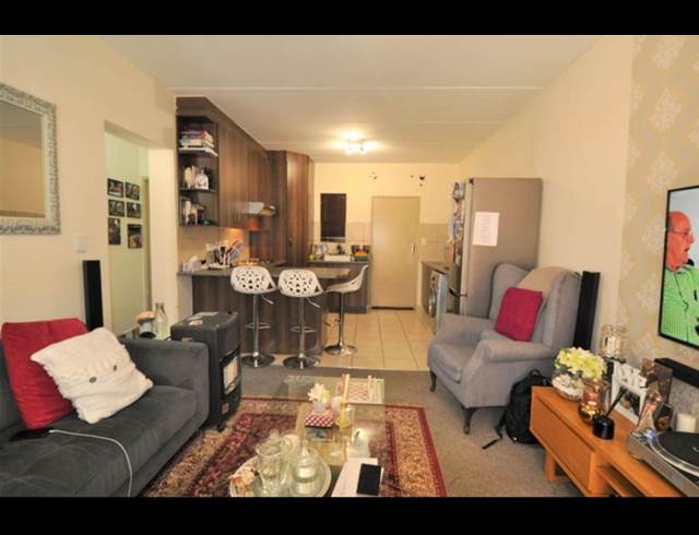 2 bed property to rent in NORTHRIDING